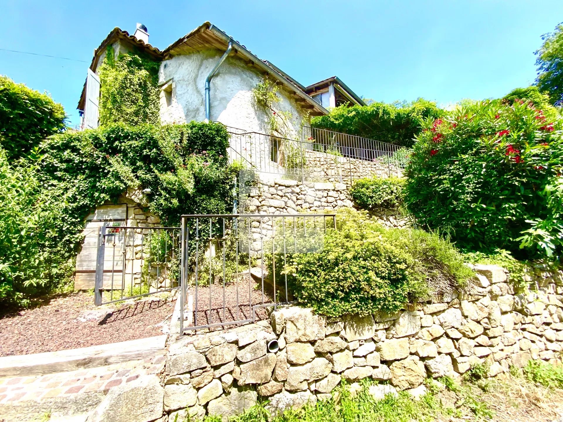 Grande maison au cœur de l’Ardèche