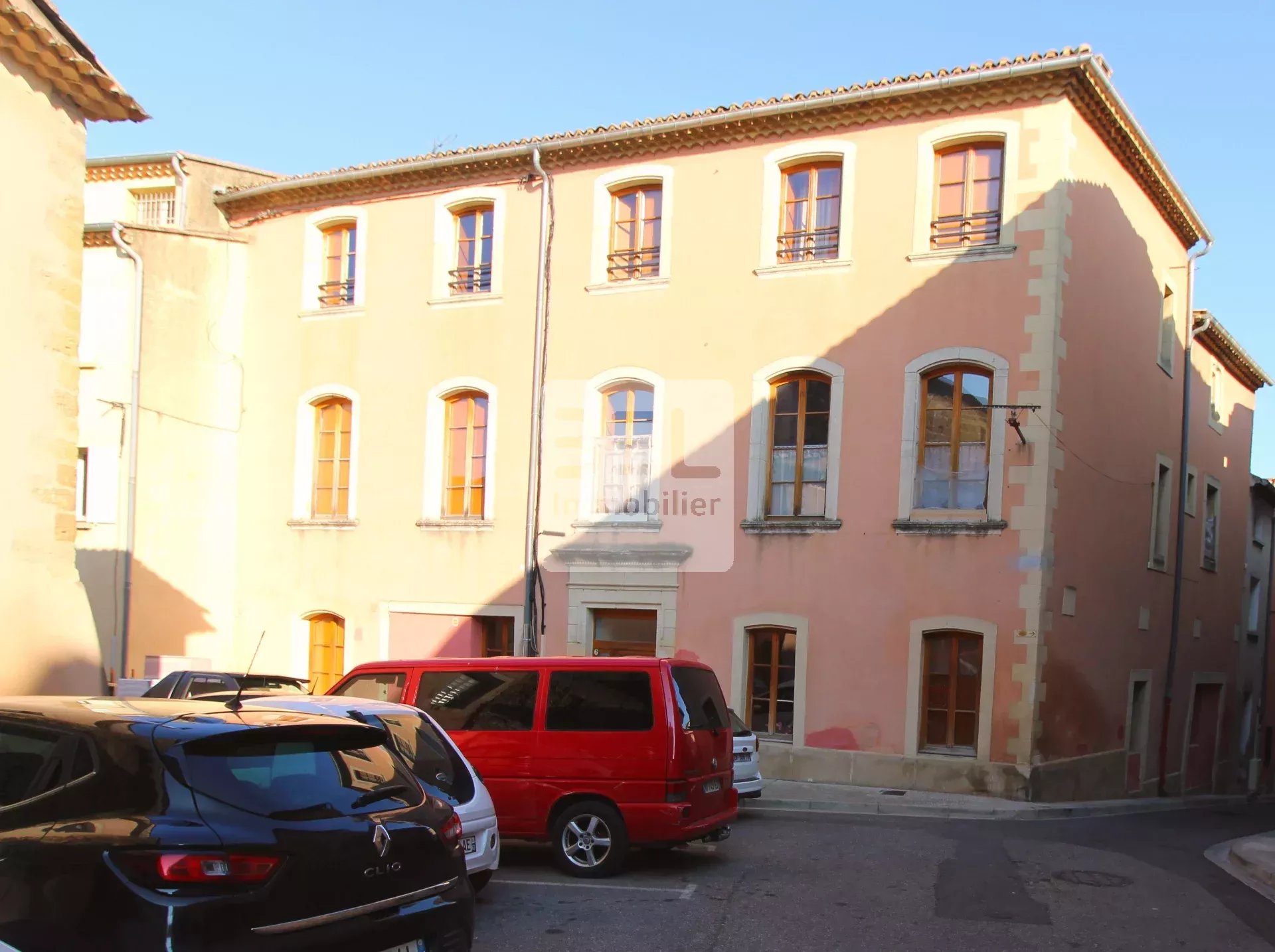 Immeuble de 9 appartements