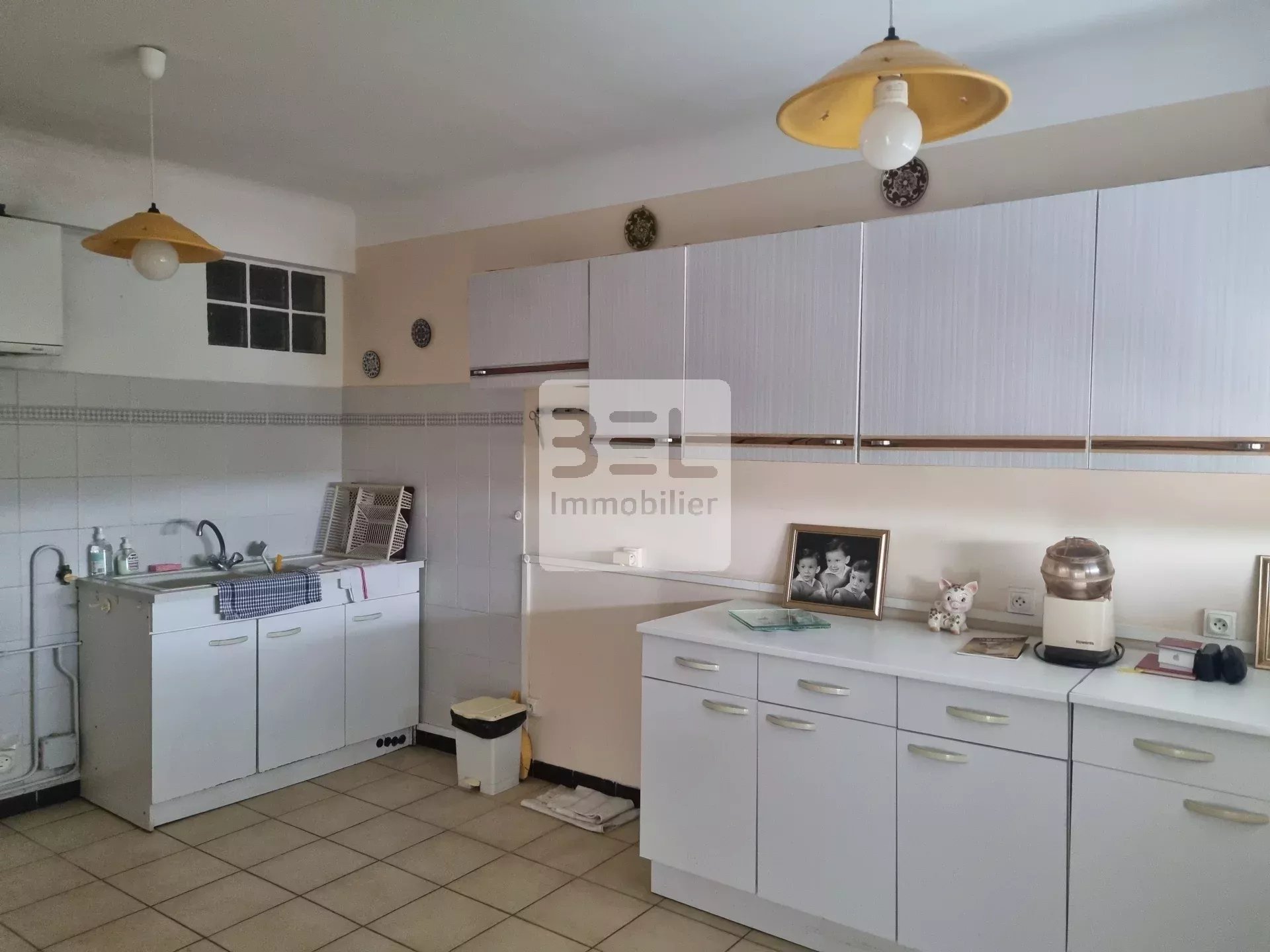 A VOIR APPARTEMENT AVEC ASCENSEUR