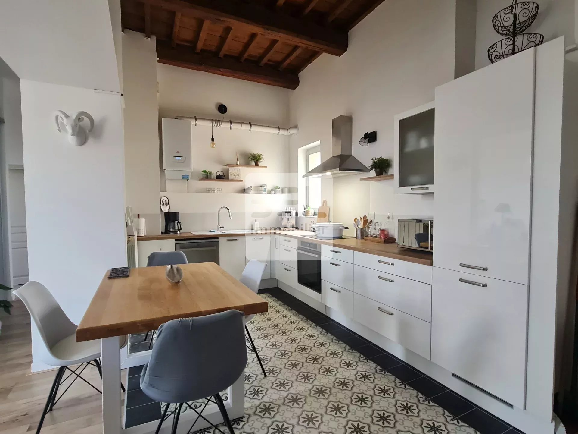 Bel appartement de standing avec terrasse