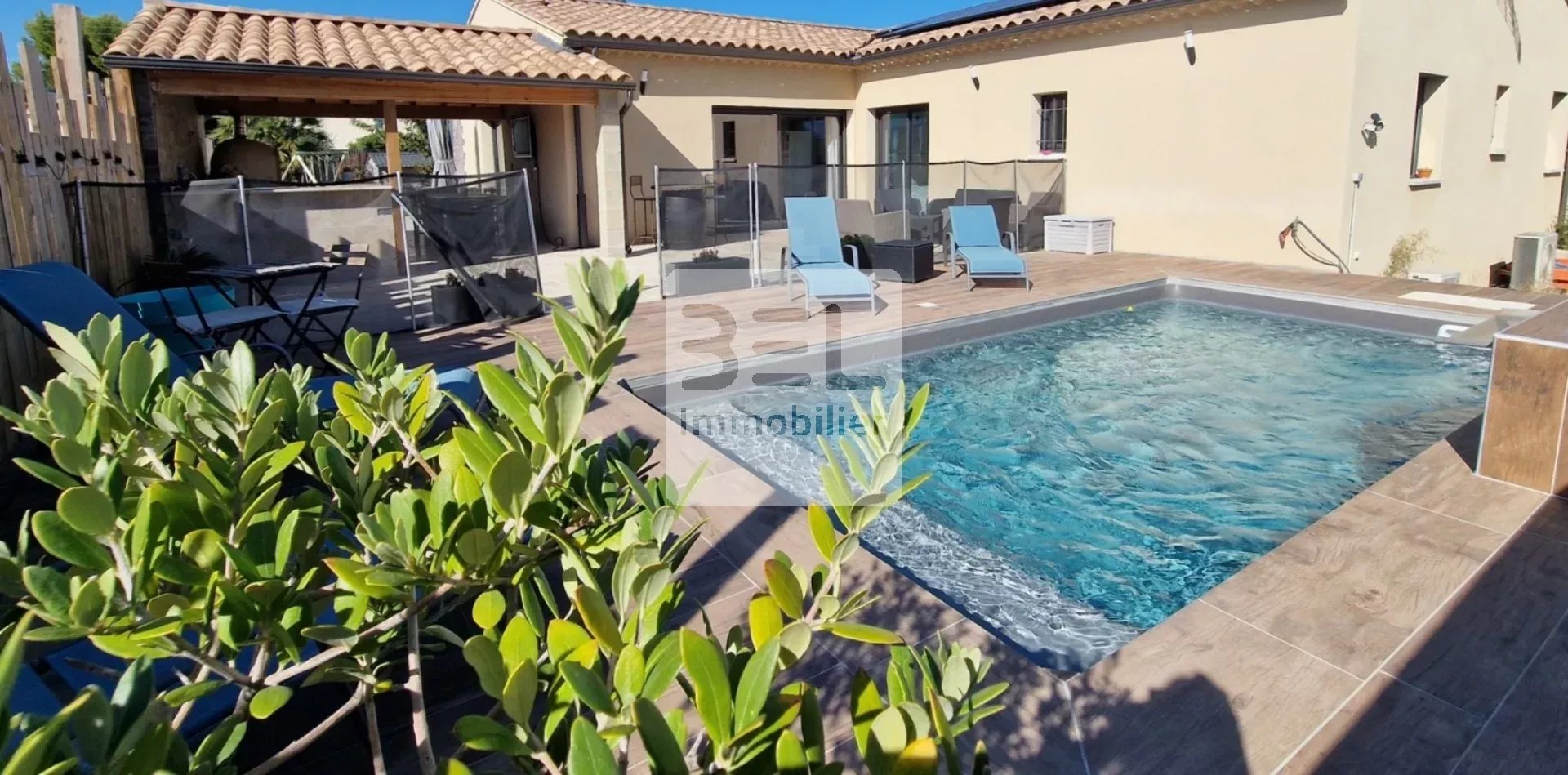 VILLA RECENTE 6 PIECES 136 M² AVEC PANNEAUX SOLAIRES