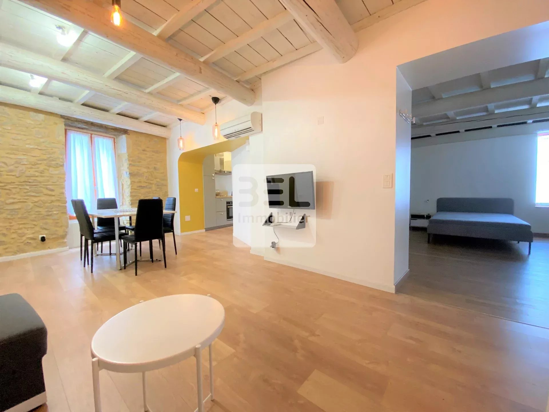 Appartement type T2 (électricité et eau comprises)