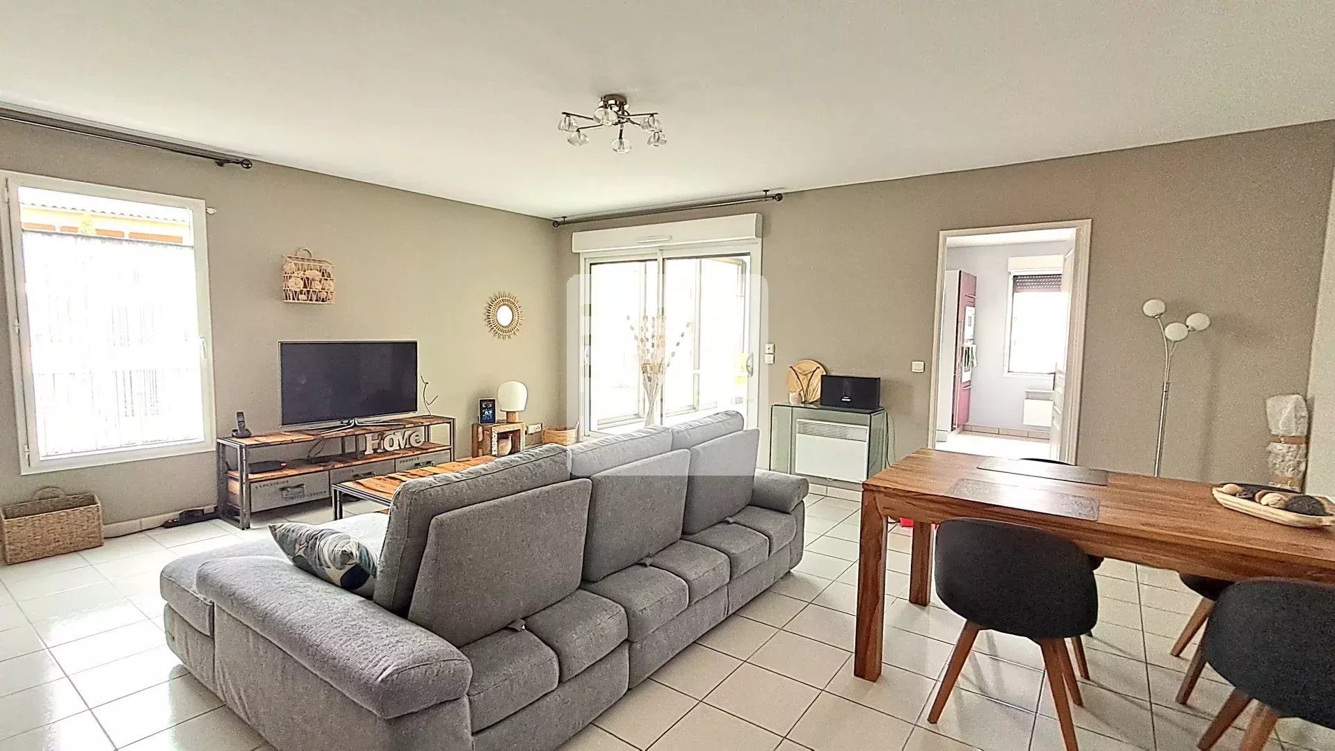 Uzès – Appartement T4 de 100m2 climatisé