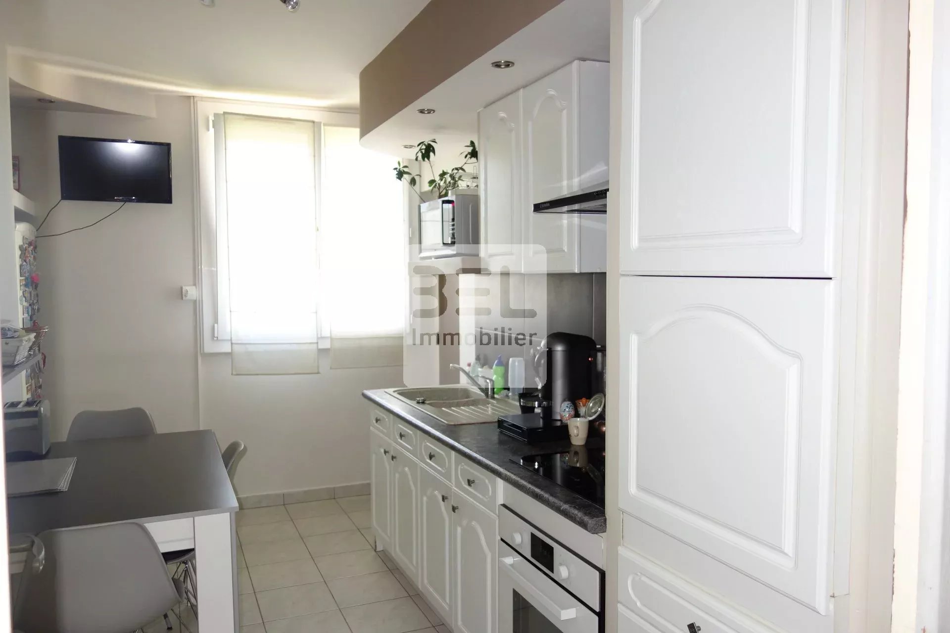 A VOIR RAPIDEMENT APPARTEMENT 2 CHAMBRES