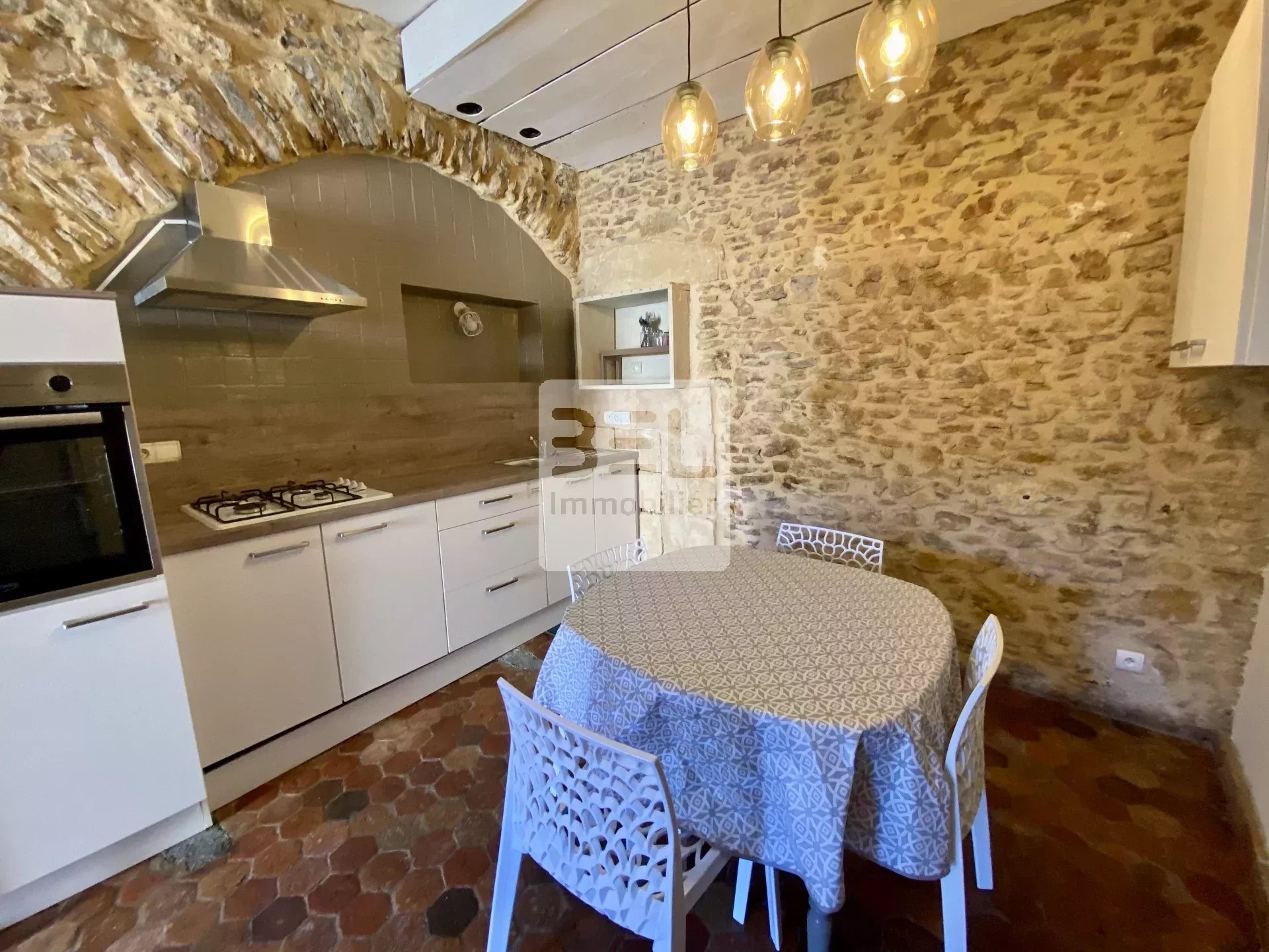 Maison de ville meublée centre Bagnols surCèze