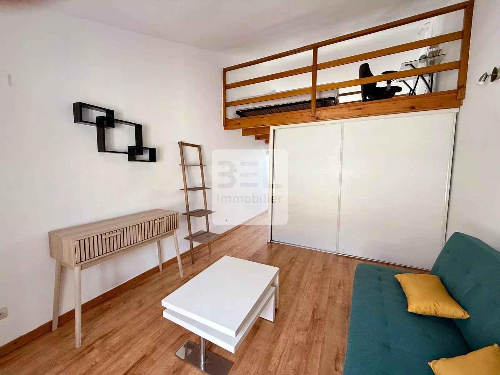 Charmant studio entièrement meublé à Bagnols sur Cèze