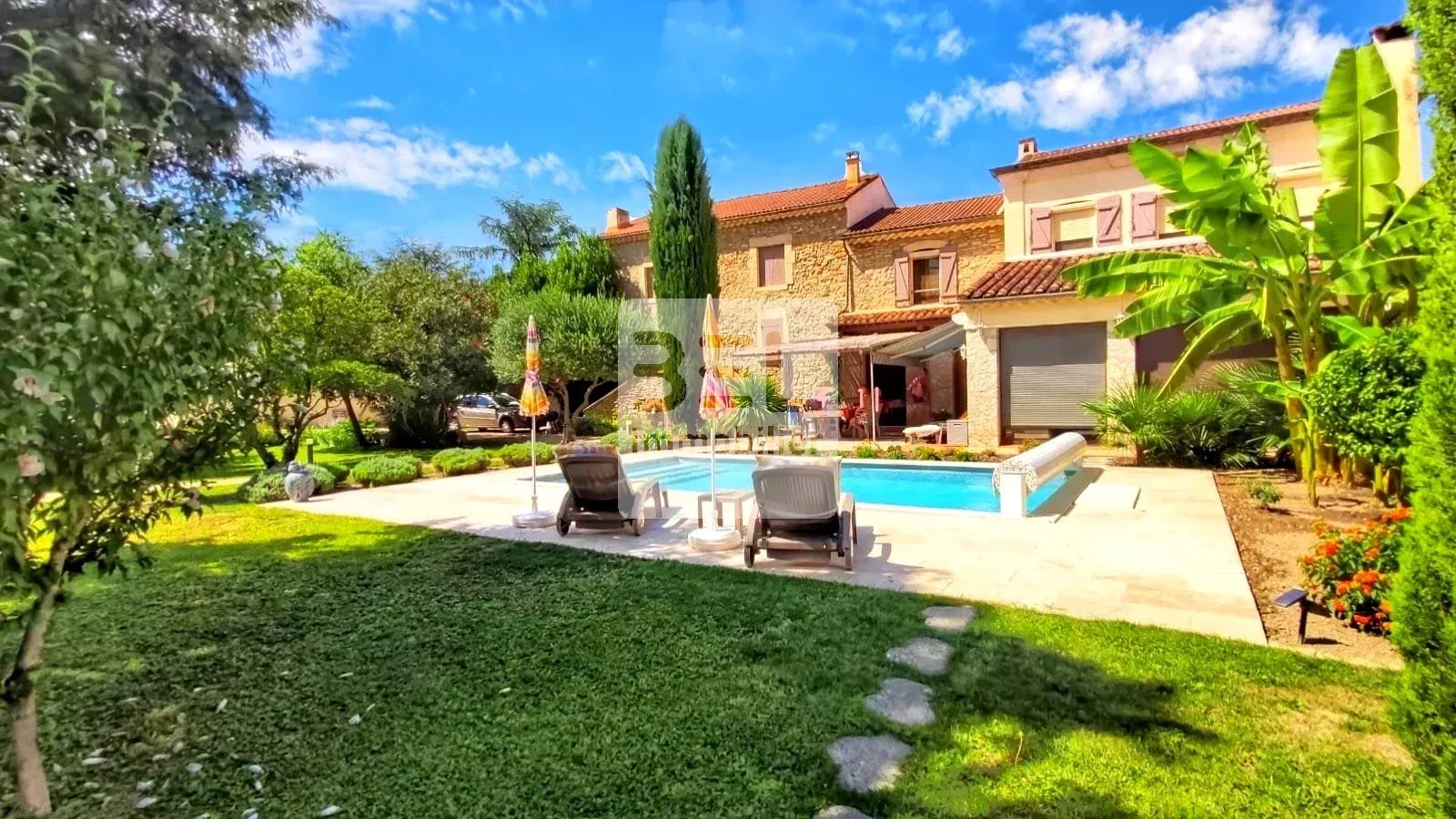 Location Maison de 197m²  à Bagnols-sur-Cèze