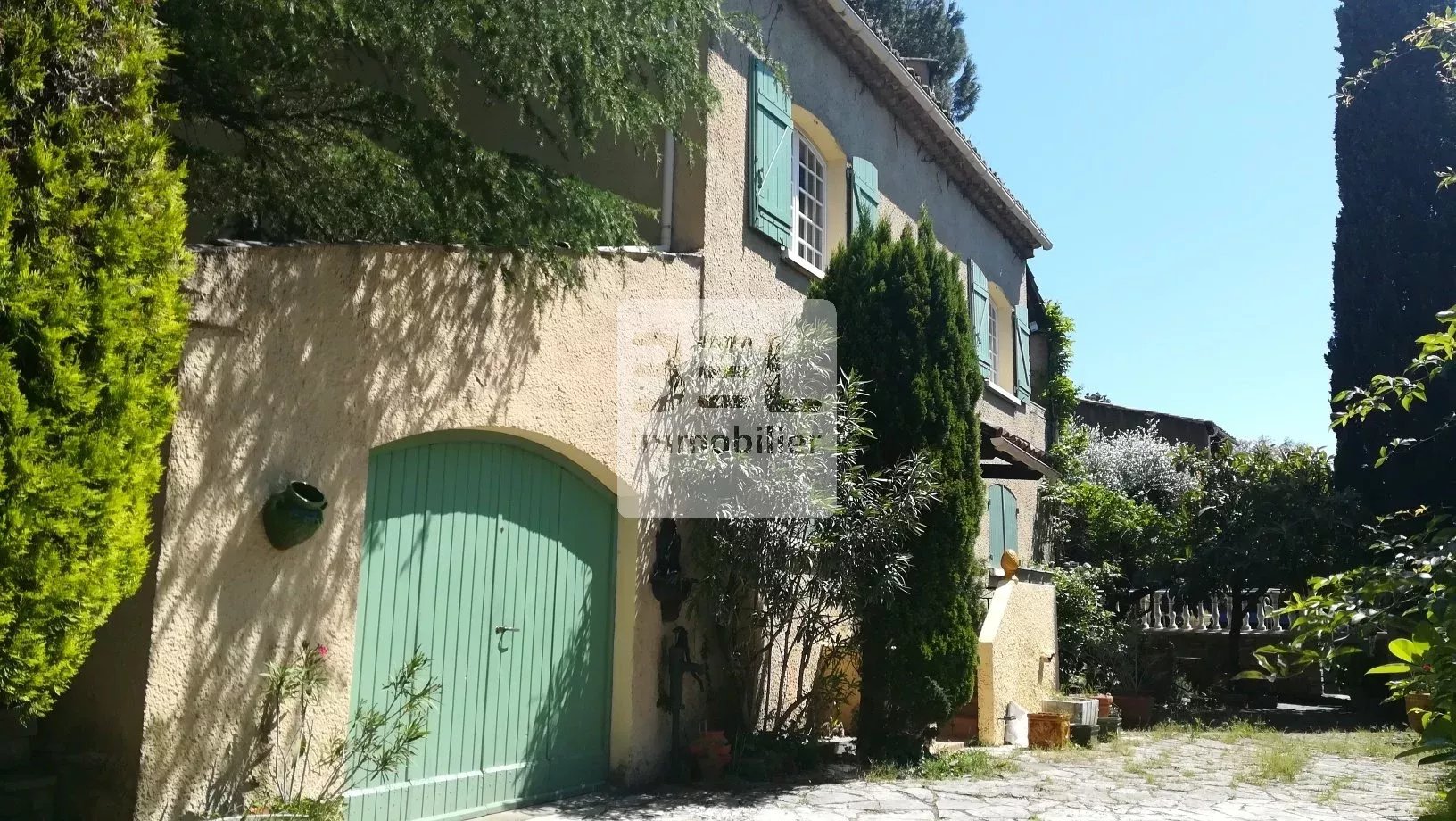 MAISON FAMILIALE