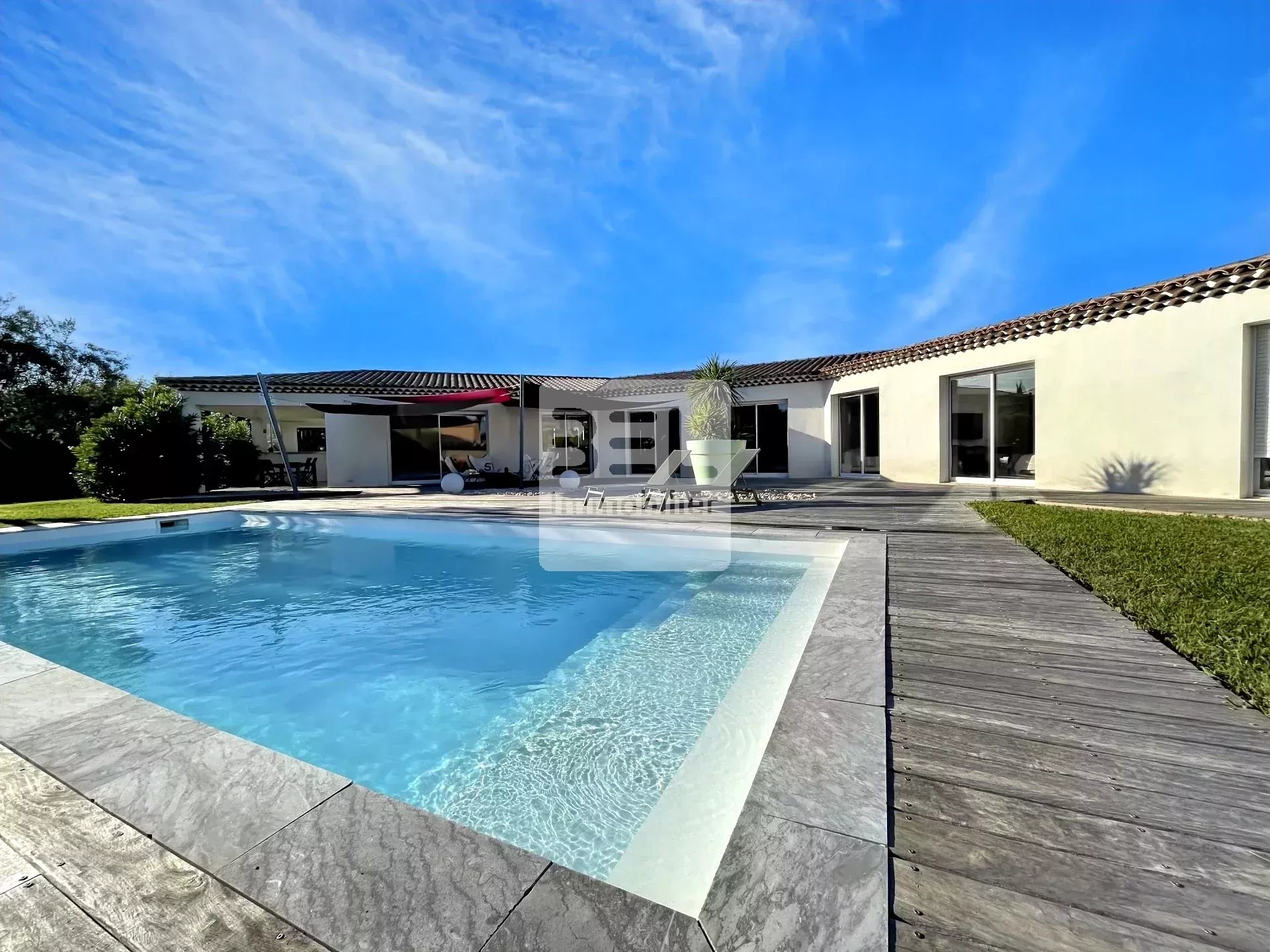 Proprété contemporaine à Aix-en-Provence avec Piscine et Spa
