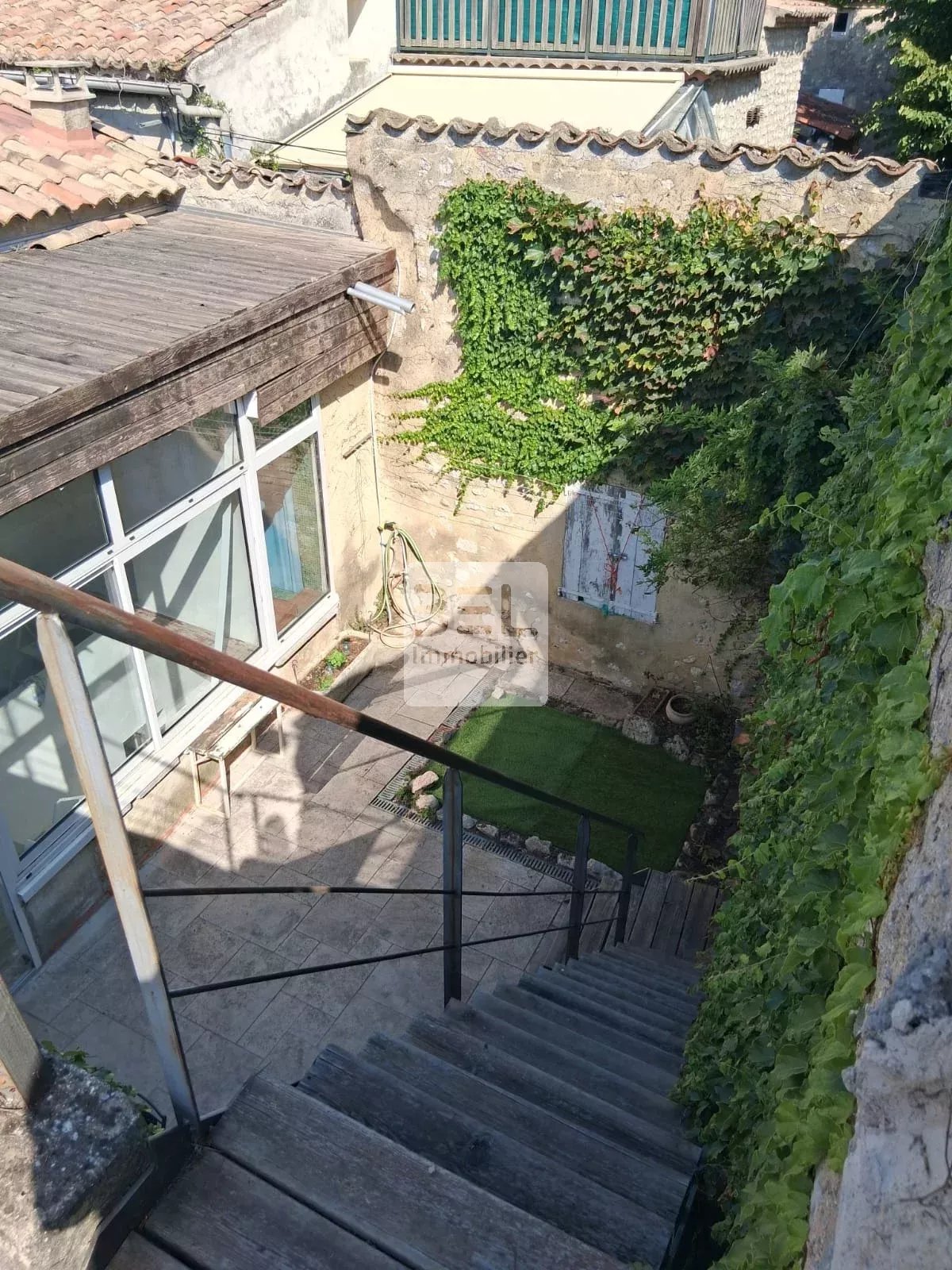 Charmante maison de village à La Garde-Adhémar