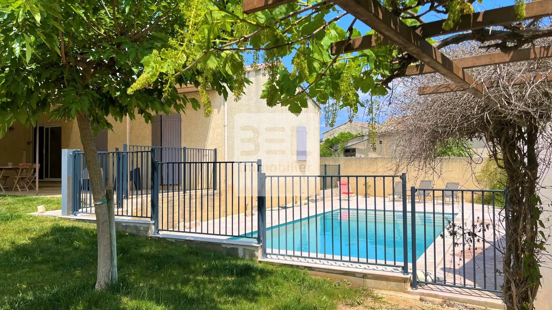 Villa Plain Pied  avec piscine en Vallée de Cèze