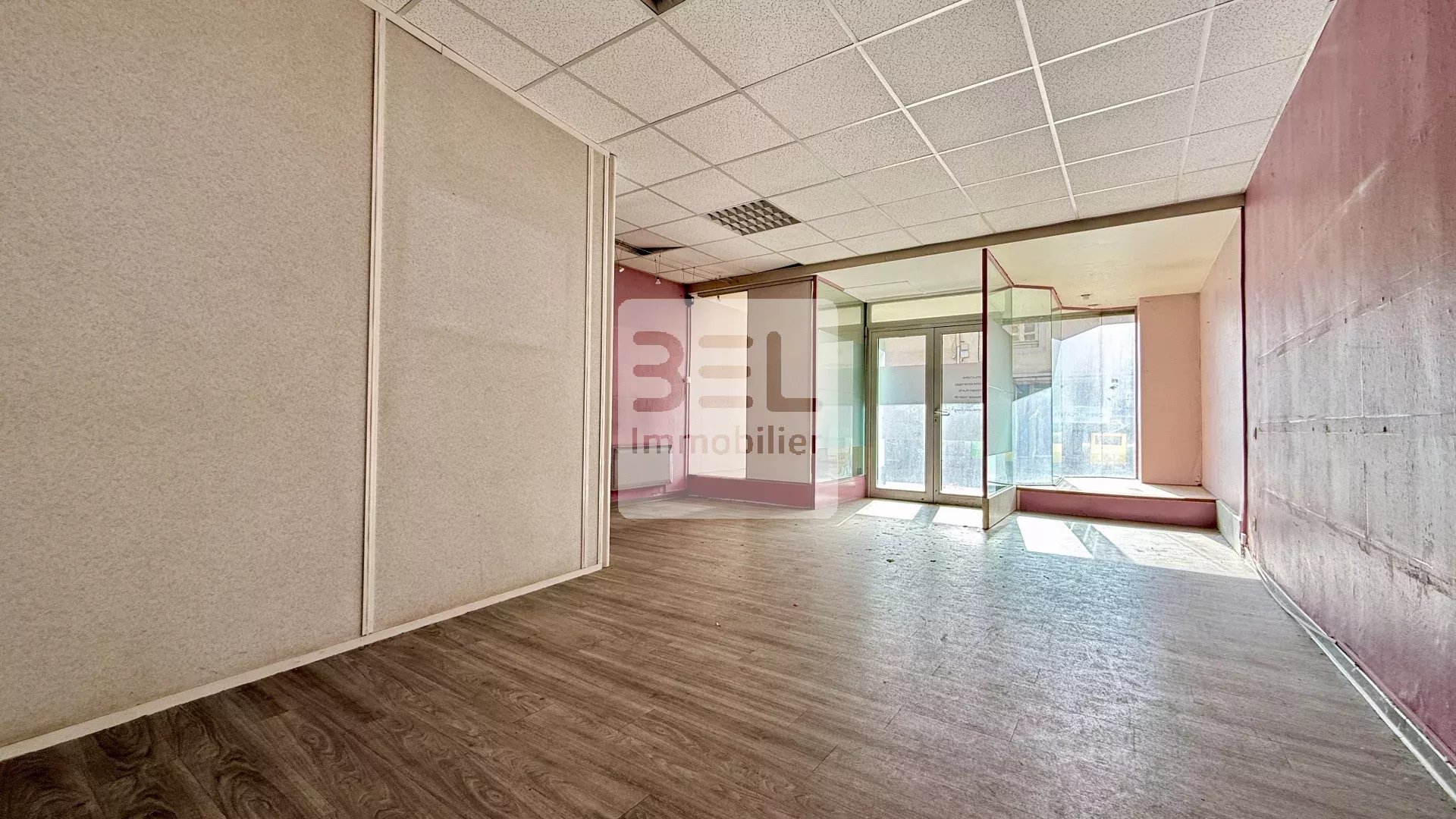 Vente Commerce de 67.7m²  à Bagnols-sur-Cèze