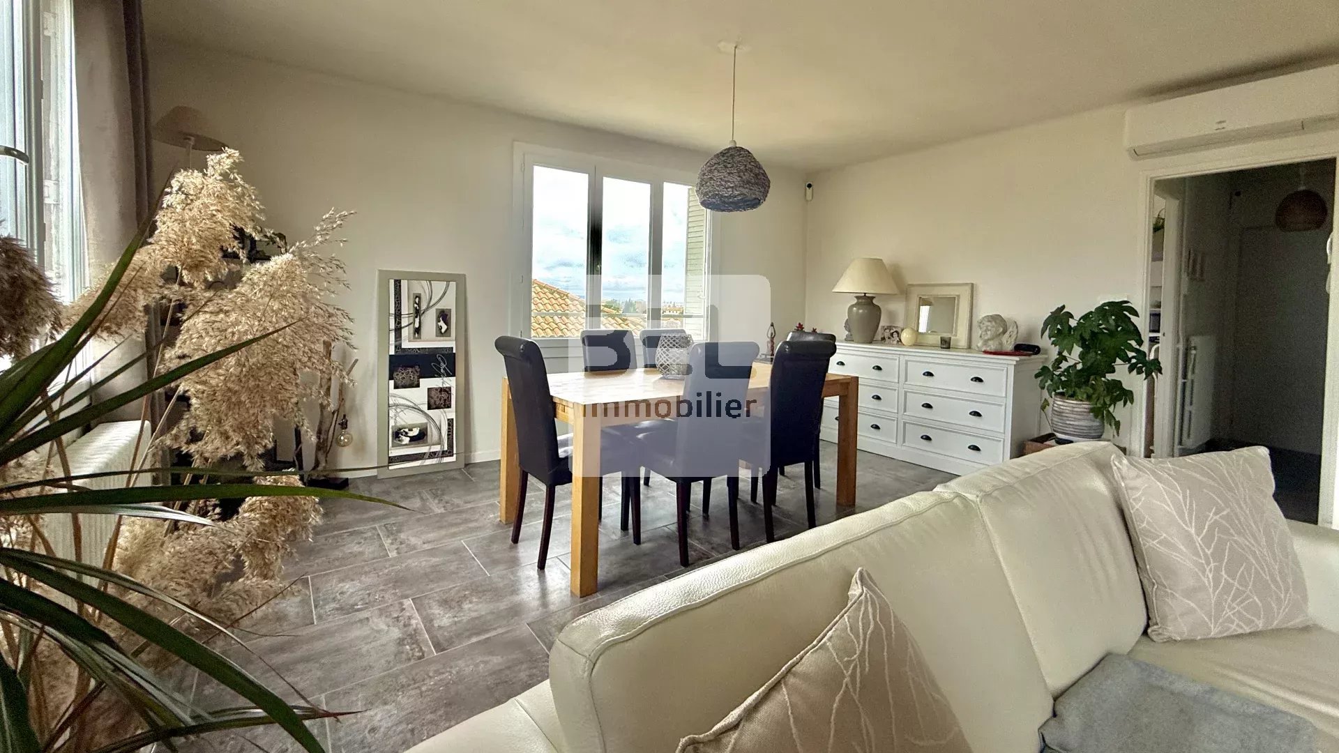 Magnifique appartement avec toit terrasse privatif, garage, cave