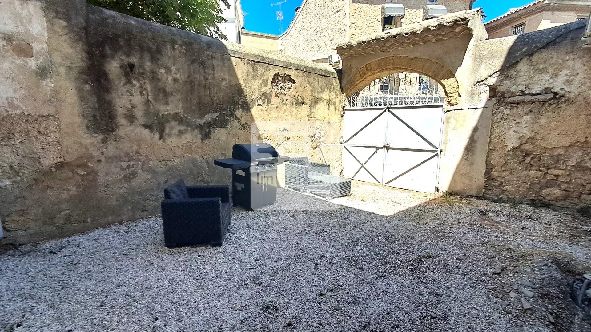 Bel appartement type 2 entièrement rénové