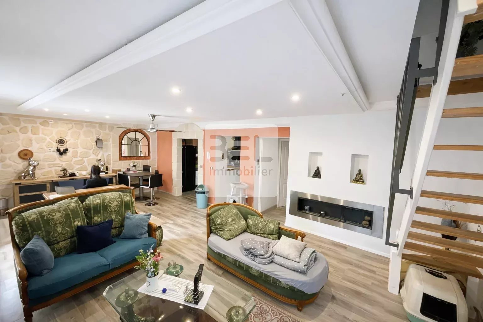 Appartement de charme à Uzès avec piscine commune