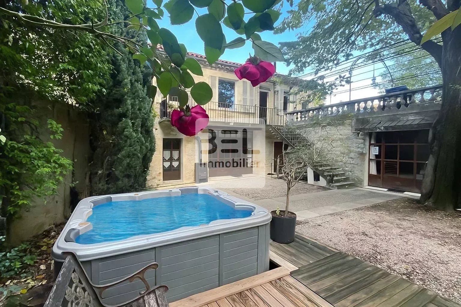 MAISON AU CHARME D&rsquo;ANTAN ET SES MULTIPLES ESPACES