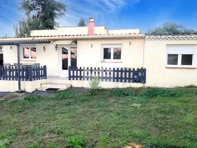 Location de maison de plain-pied – Saint-Marcel-de-Careiret