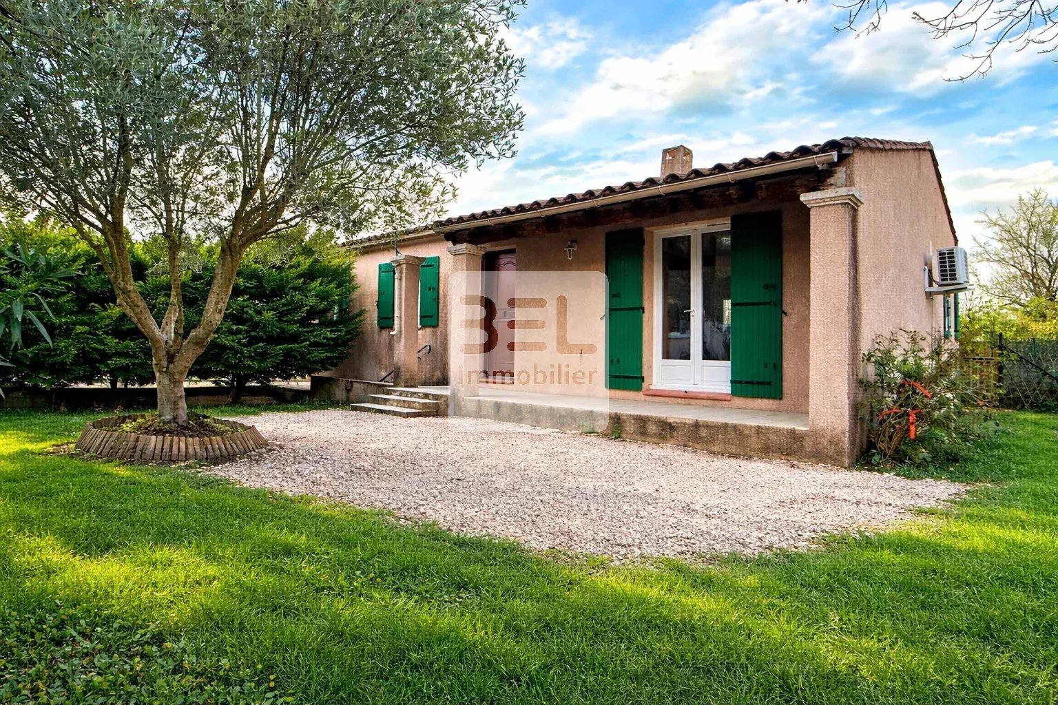 Maison 3 chambres avec jardin et garage à Bagnols sur Cèze