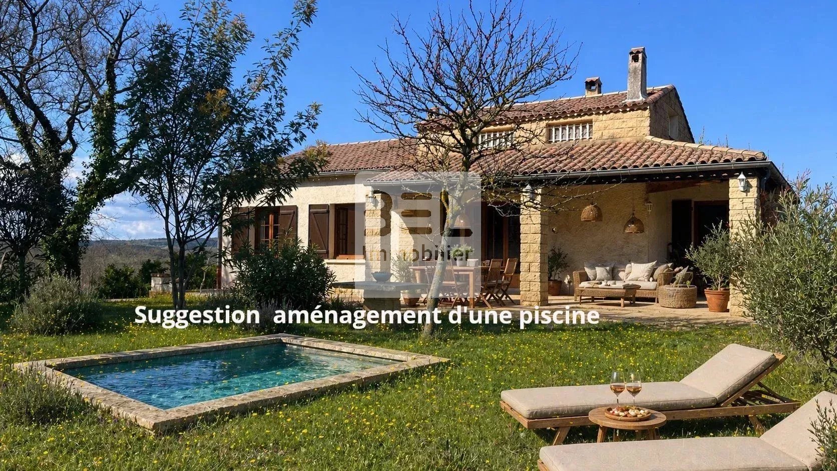 MAISON SUR LES HAUTEURS DE CONNAUX