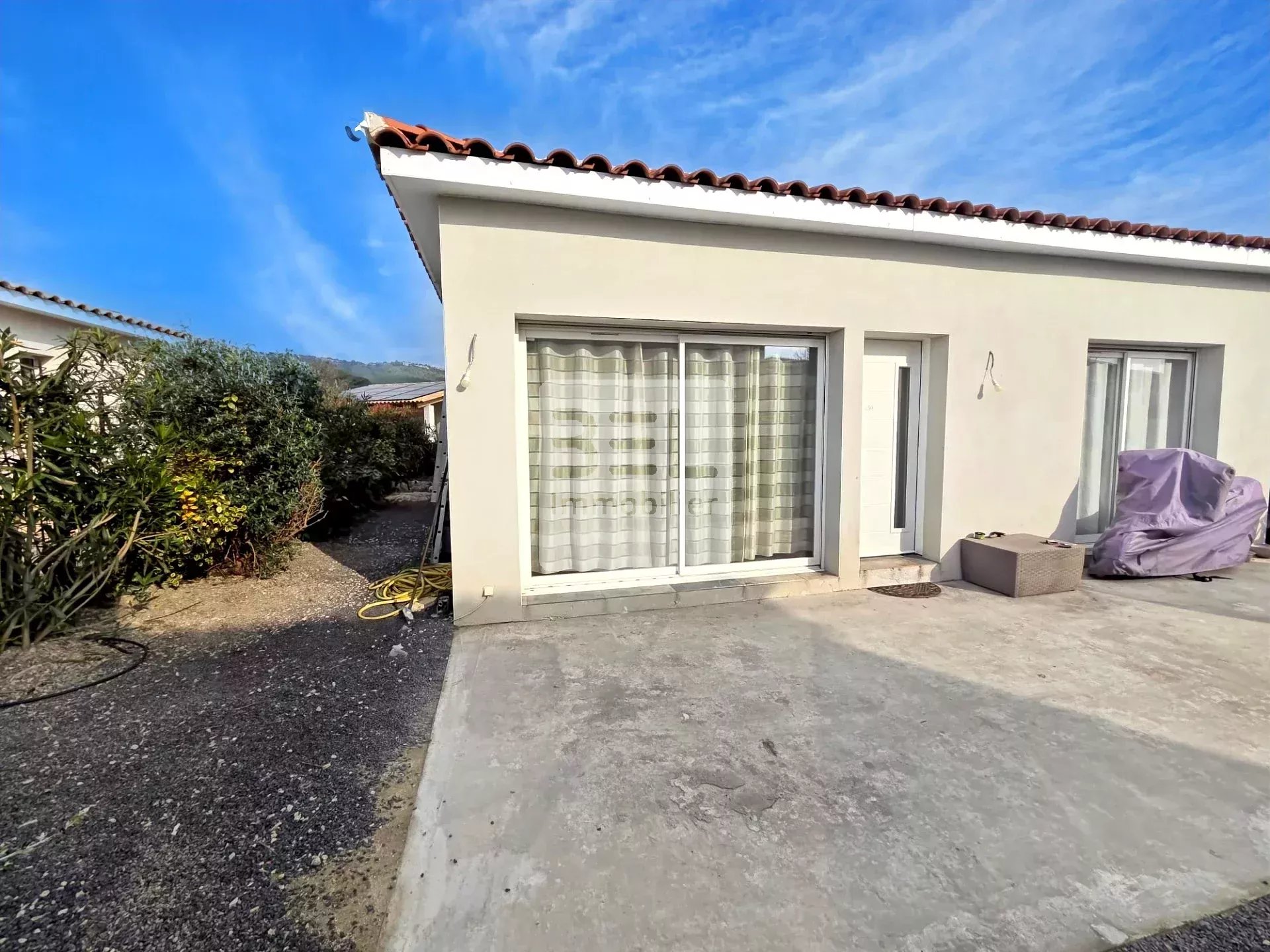 Maison avec 3 chambres à Laudun-l&rsquo;Ardoise