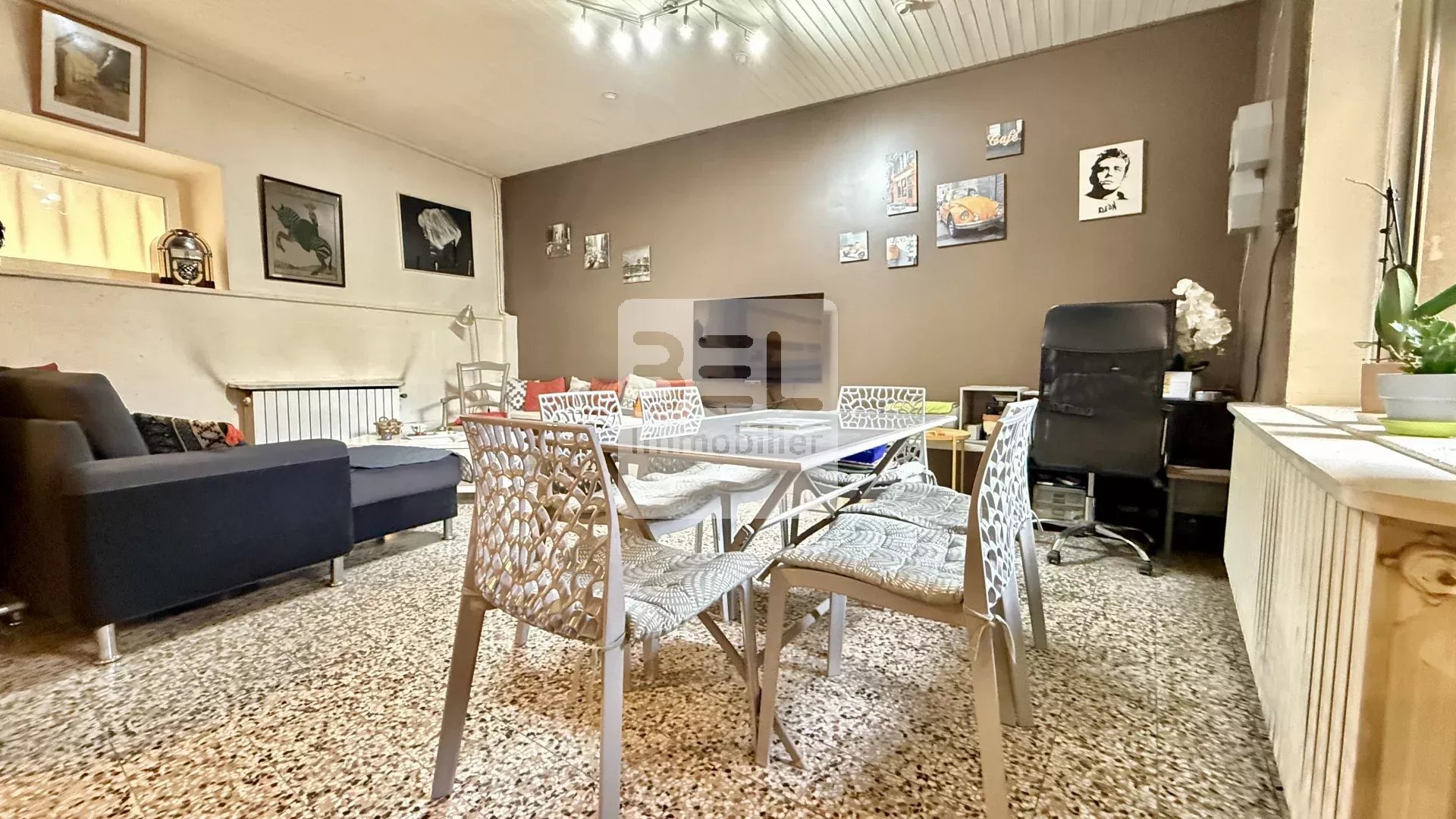 Maison de 130 m² avec fort potentiel à Chusclan