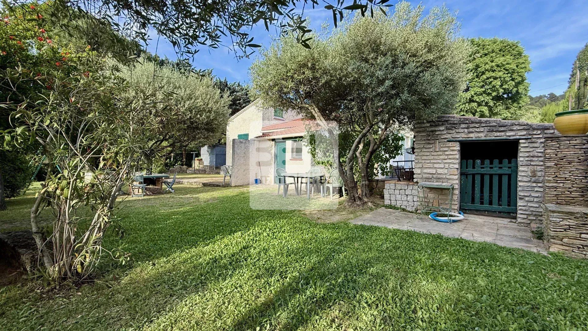 Charmante villa avec piscine