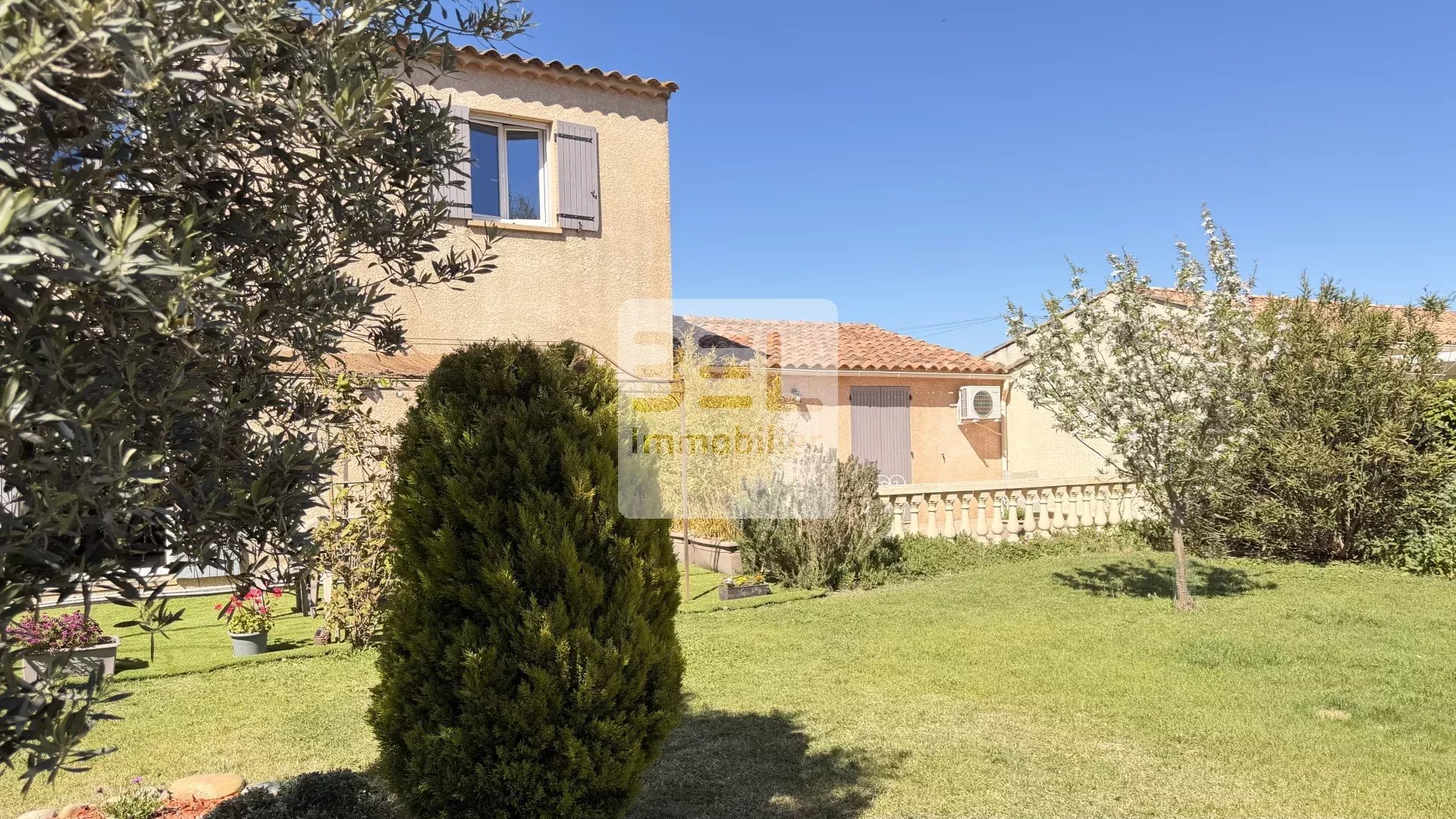 Ensemble  immobilier de 2 maisons