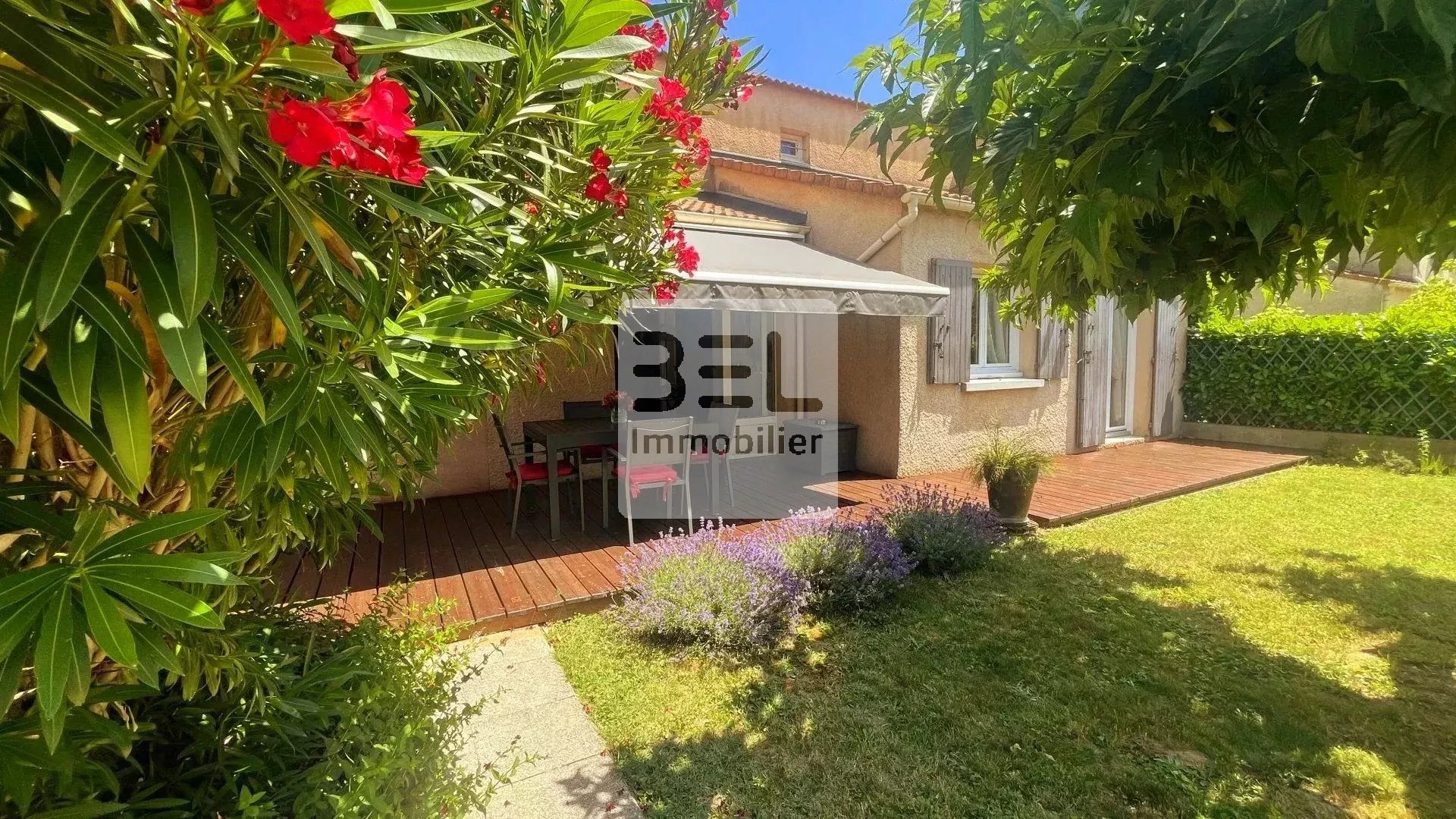 Maison intimiste pleine de charme avec jardin