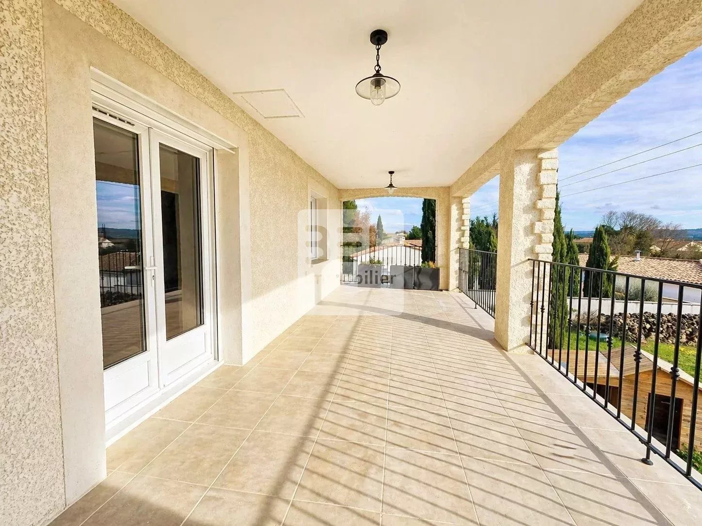 VILLA EN VALLEE DE CEZE AVEC VUE SUR LA PLAINE