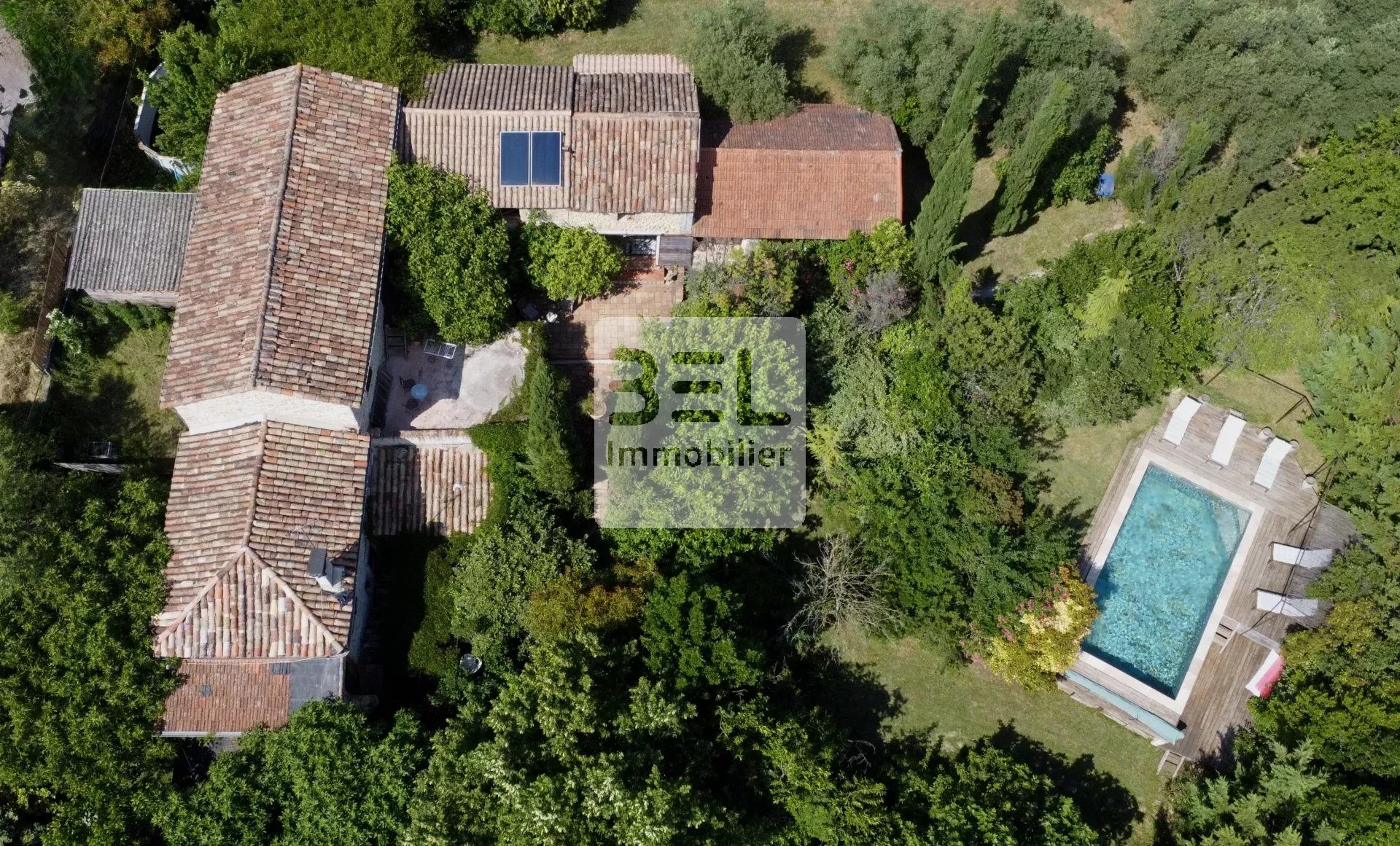 Propriété d&rsquo;Exception – Authentique Mas en Pierre avec Gîte de Charme