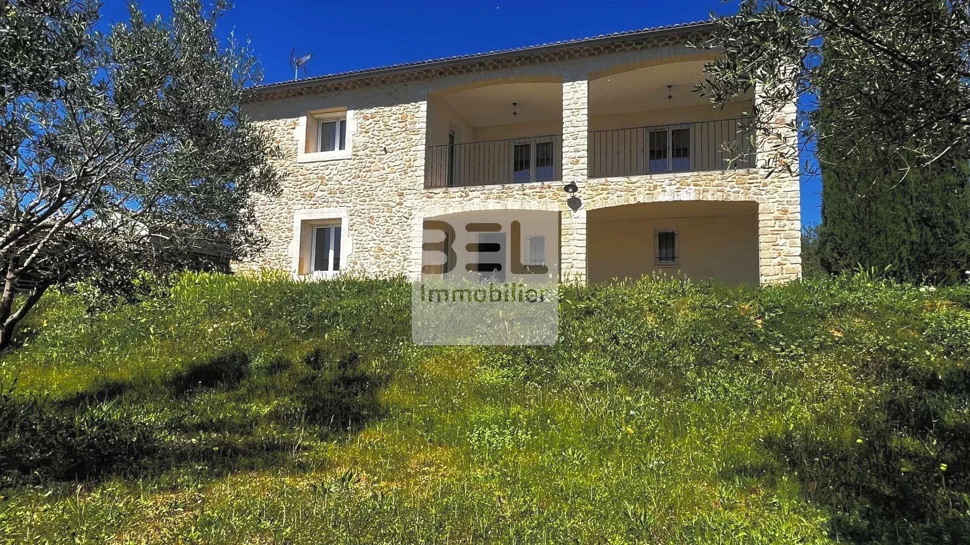 VILLA EN VALLEE DE CEZE AVEC VUE SUR LA PLAINE
