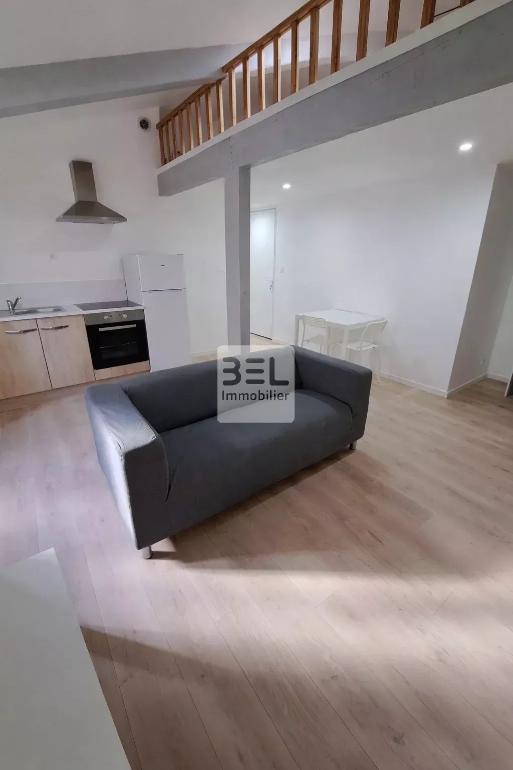 Appartement meublé avec mezzanine – Bagnols-sur-Cèze