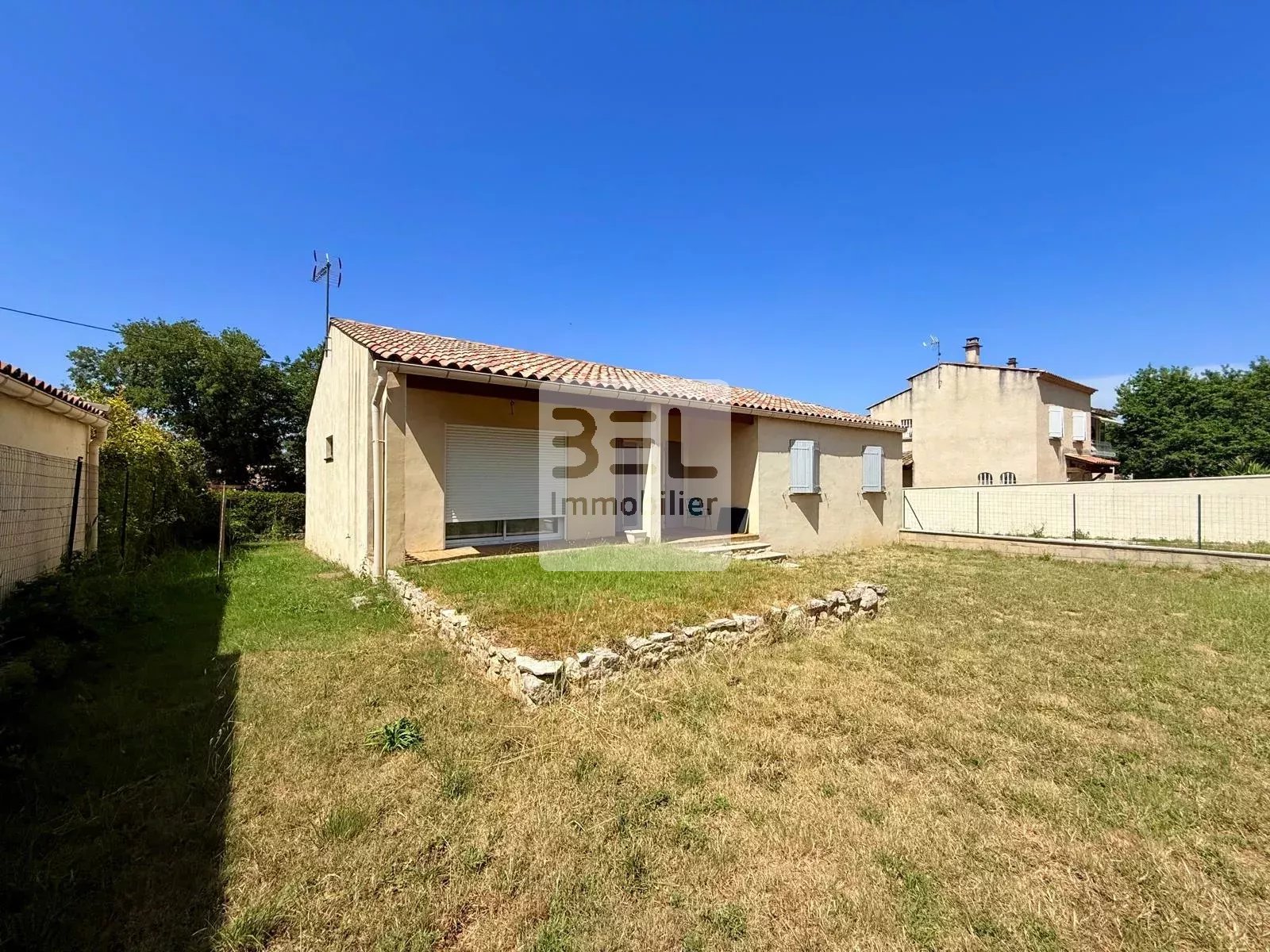 Maison de type 4 avec jardin et garage