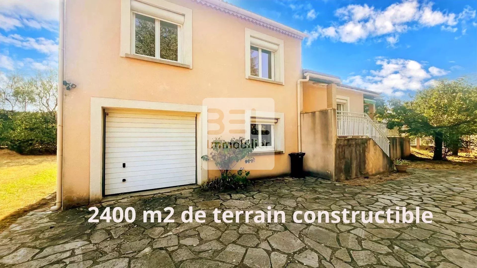 MAISON FAMILIALE SUR GRAND TERRAIN DIVISIBLE