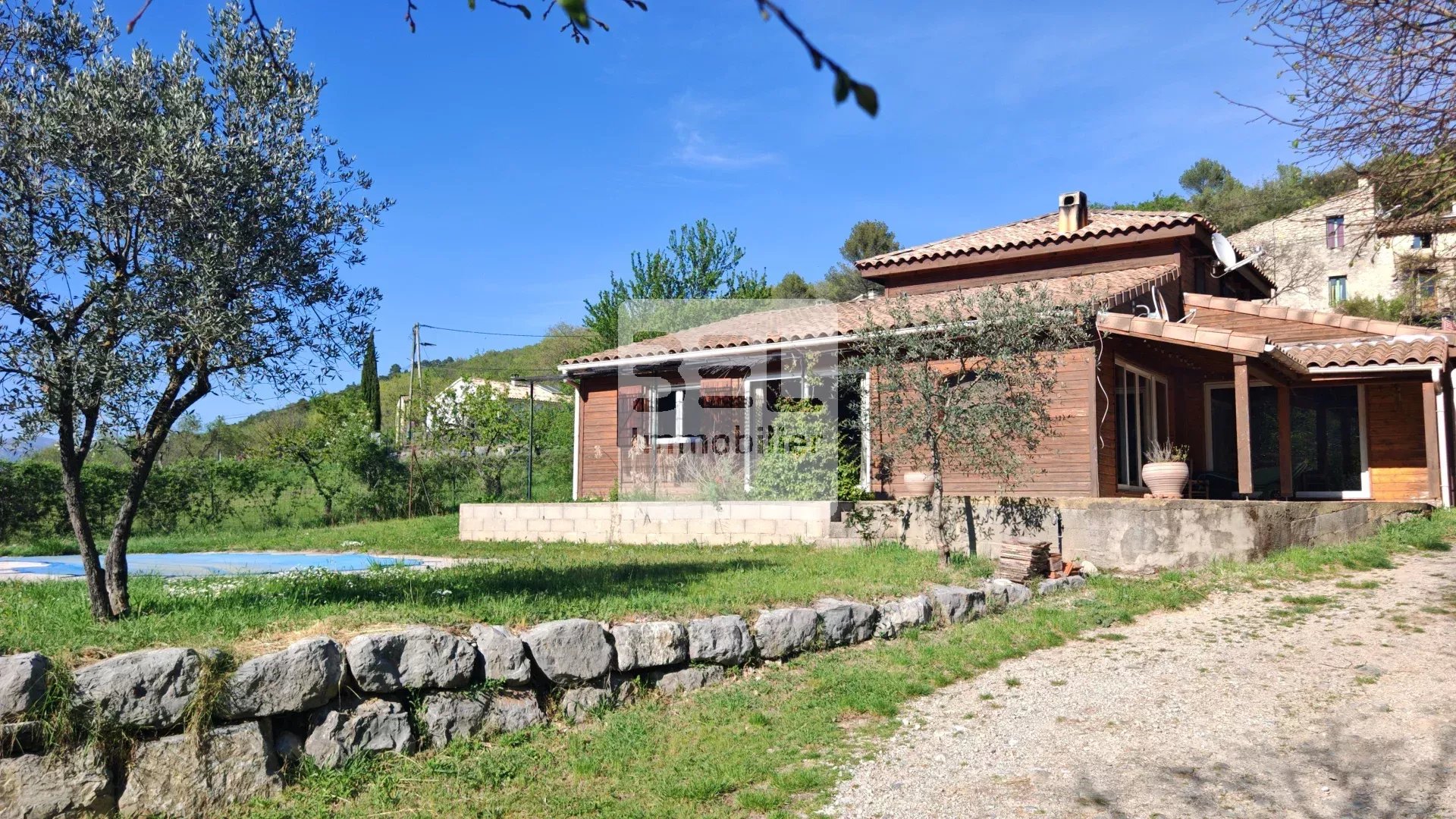 Maison bois – Vue dégagée sur la nature – 5 chambres