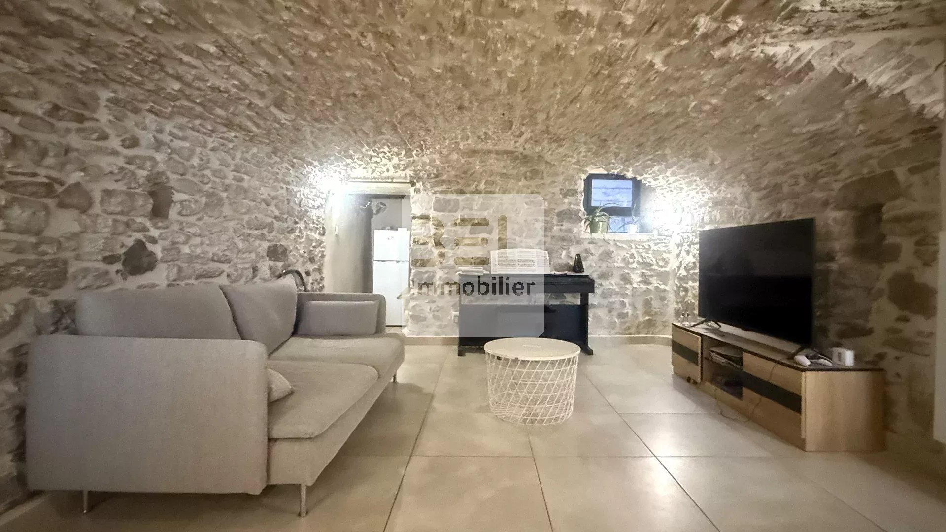 Magnifique maison de village en pierres apparentes à Laudun l&rsquo;Ardoise